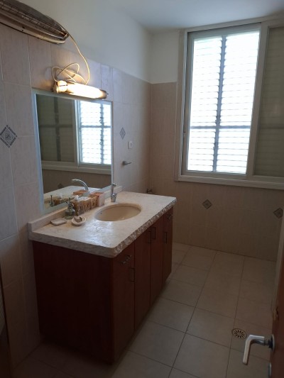 למכירה דירה 3 חד באבו שדיד נתניה