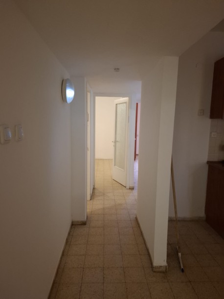 דירת 3.5 חדרים מרווחת בלבונטין | חנייה מקורה | נתניה-3