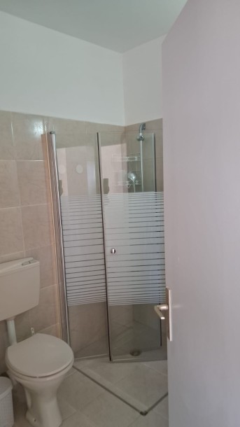 דירת 3 חדרים מרוהטת עם נוף לים להשכרה בברוך רם, נתניה-6