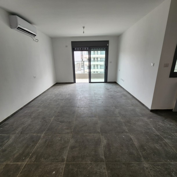 דירת 4 חדרים 100 מ"ר בהלחי | חנייה תת קרקעית | בני ברק-1