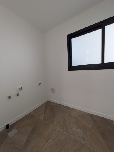 למכירה דירה 5 חד בהלוויתן נתניה