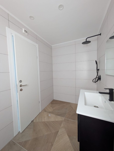 להשכרה דירה יוקרתית כוכב הצפון | 4 חדרים מול הים | בריגה-5