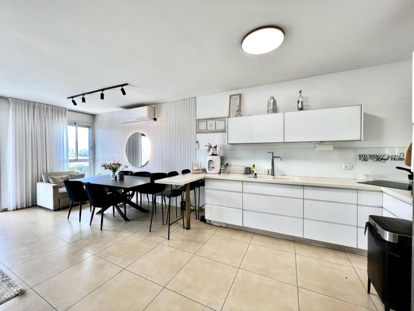 דירה 5 חדרים 120 מ"ר בזומרשטיין | משופצת | נתניה-3