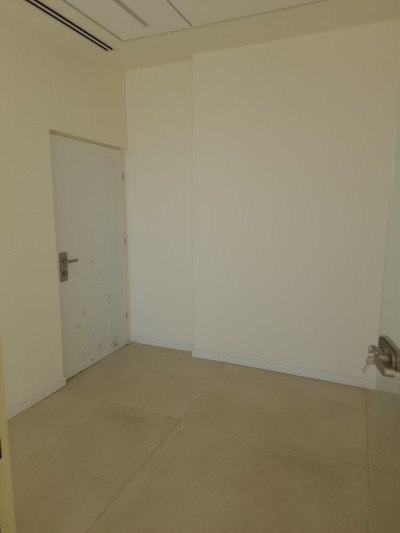 להשכרה משרד 4 חד בפתח תקווה 6 נתניה