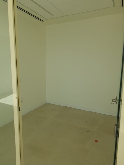 להשכרה משרד 4 חד בפתח תקווה 6 נתניה