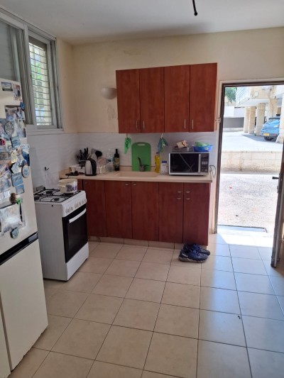 להשכרה דירה 2 חד בזבוטינסקי נתניה