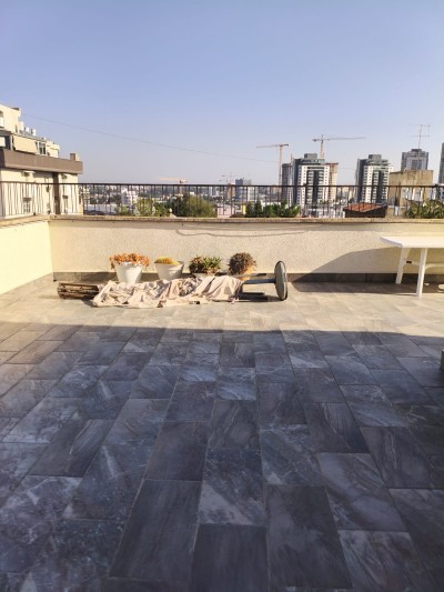 למכירה גג/פנטהאוז 5 חד בפתח תקווה נתניה