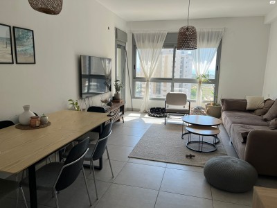 למכירה דירה 5 חד באדני פז חדרה