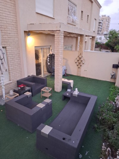 להשכרה בית פרטי/קוטג 6 חד ברמת אפריים נתניה