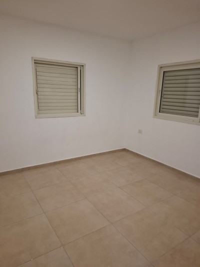 להשכרה דירה 3 חד בפתח תקווה נתניה