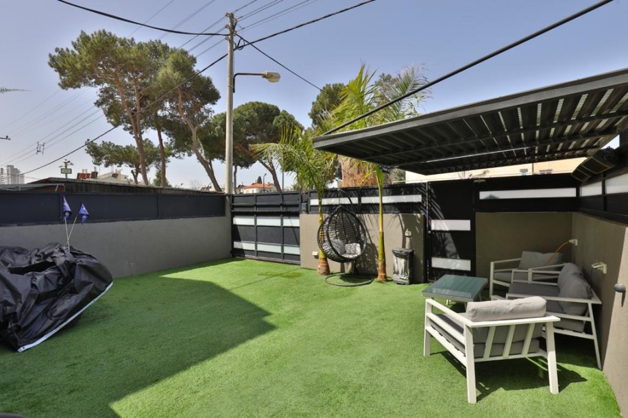 דופלקס 6 חדרים 200 מ"ר ברמת אפרים | גינה | נתניה-0