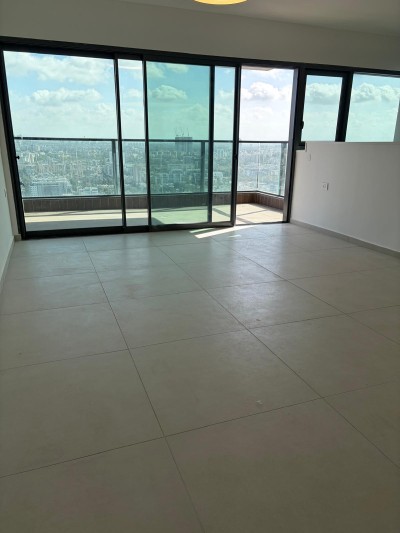 למכירה דירה 3 חד בלה גארדיה תל אביב-יפו