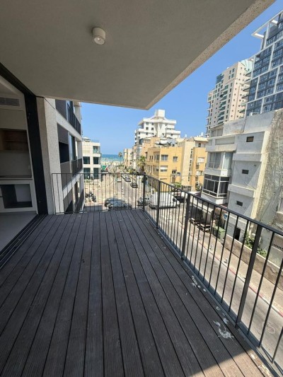 להשכרה דירה 3 חד בהירקון תל אביב-יפו