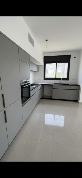 ✨ להשכרה | בניין חדש | סמילנסקי-0