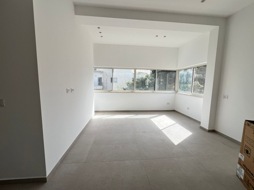 להשכרה מתווך !! רחוב סירקין.-4