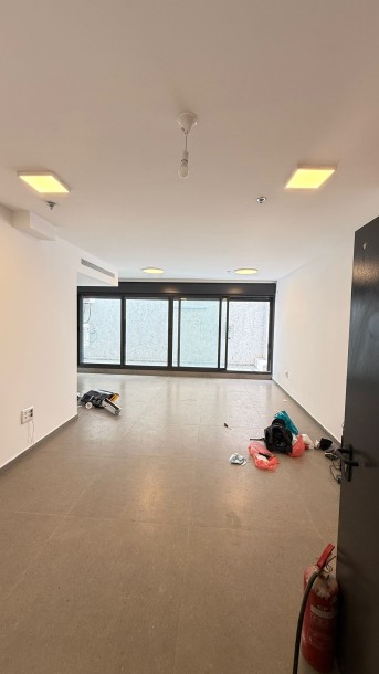 להשכרה מתווך !! רחוב בארי.-0