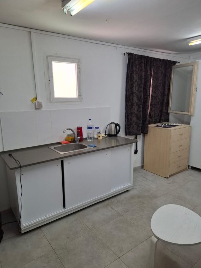 להשכרה יחידת דיור קרקע ברח' זומרשטיין