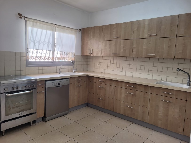 דירת יוקרה 5 חדרים למכירה ברמת חן נתניה-5