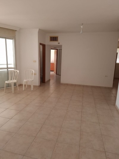 🌅 למכירה! 3 חד' מסודרת ברחוב הארי, נתניה ⭐