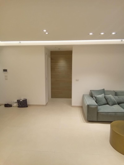 דירת 5 חדרים מעוצבת אדריכלית | רח' פתח תקווה נתניה | 128 מ"ר + מרפסת