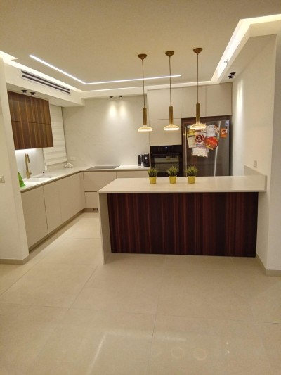 דירת 5 חדרים מעוצבת אדריכלית | רח' פתח תקווה נתניה | 128 מ"ר + מרפסת