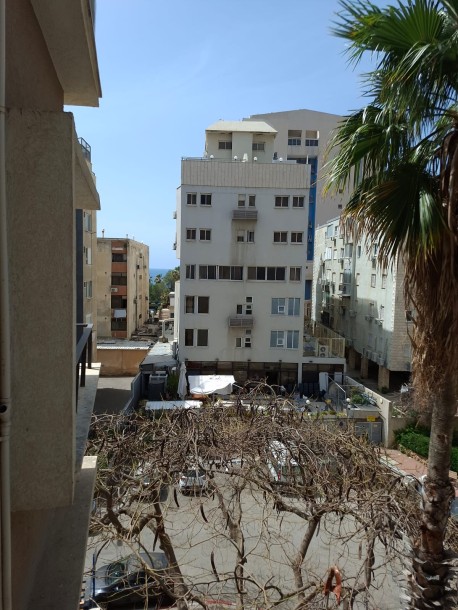 דירת 3 חדרים מוארת במרחק הליכה מהים | ראשון לציון נתניה-1