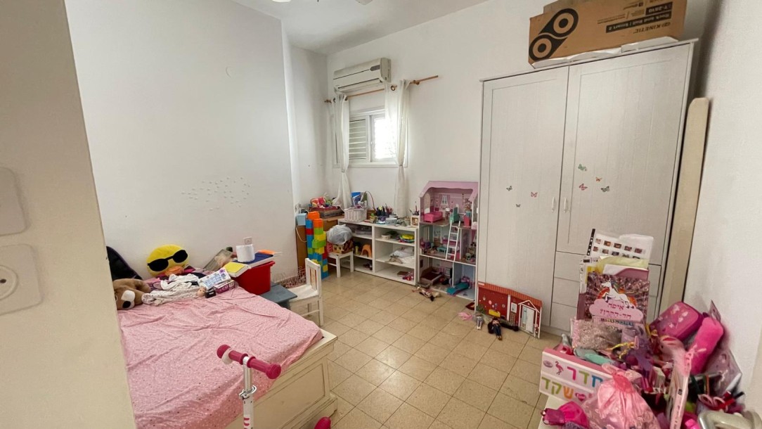 דירת 4.5 חדרים 95 מ"ר פרופסור שור | קרוב לבזל | תל אביב-7