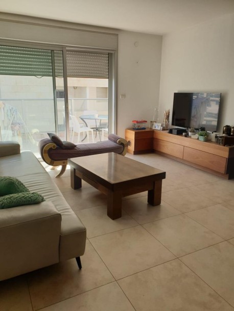 דירת 3.5 חדרים 120 מ"ר בשטרייכמן | מרפסת שמש | תל אביב-3