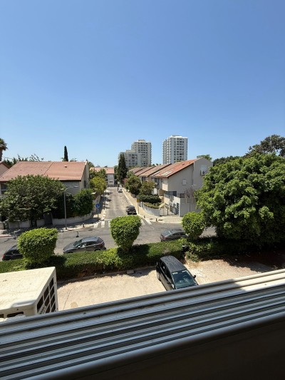 דירת 3 חדרים 100 מ"ר בפיליכובסקי | משופצת | ת"א