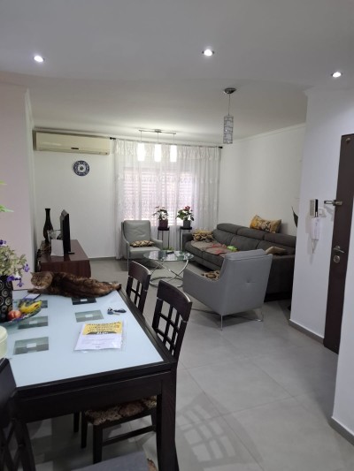 דירת 3 חדרים 76 מ"ר משופצת | ממ"ד ומרפסת סוכה | ותיקים נתניה