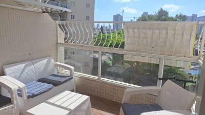 דירת 4 חדרים 4 ברמת חן | מרפסת שמש | נתניה