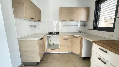 דירת 3 חדרים 90 מ"ר בסוקולוב | מעלית וחנייה | תל אביב