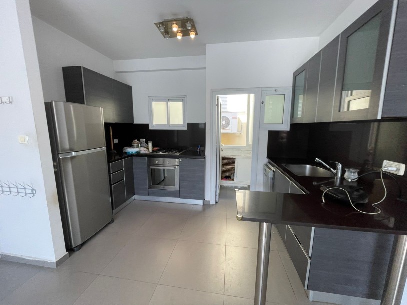 דירת 3 חדרים 72 מ"ר במנדלשטם | משופצת ומוארת | תל אביב-1