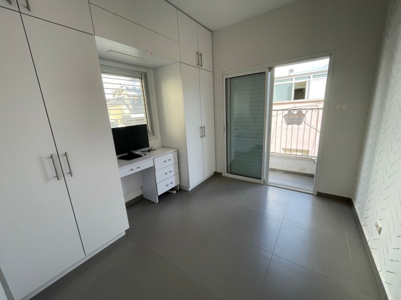 דירת 3 חדרים 72 מ"ר במנדלשטם | משופצת ומוארת | תל אביב-4