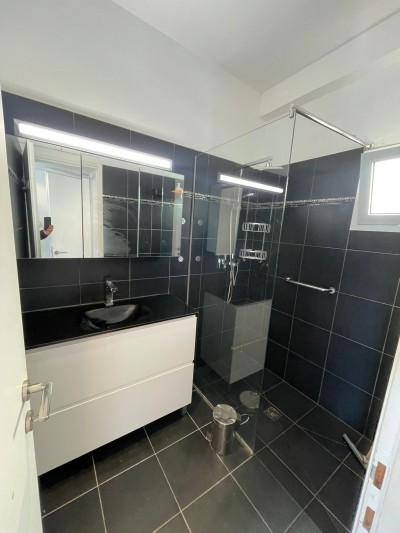 דירת 3 חדרים 72 מ"ר במנדלשטם | משופצת ומוארת | תל אביב-6