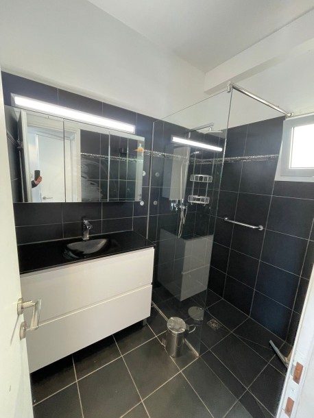 דירת 3 חדרים 72 מ"ר במנדלשטם | משופצת ומוארת | תל אביב-6