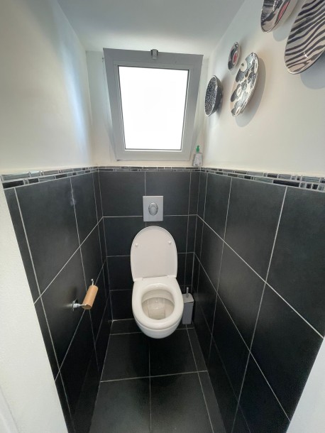 דירת 3 חדרים 72 מ"ר במנדלשטם | משופצת ומוארת | תל אביב-7