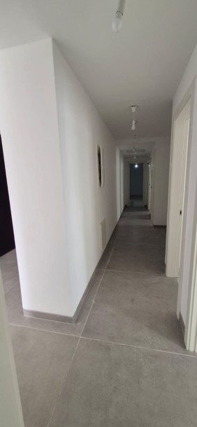 דירת 5 חדרים 130 מ"ר בזכרון יעקב | מרפסת 28 מ"ר | תל אביב-4