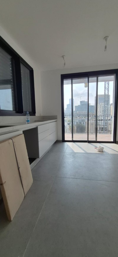 דירת 5 חדרים 130 מ"ר בזכרון יעקב | מרפסת 28 מ"ר | תל אביב-9