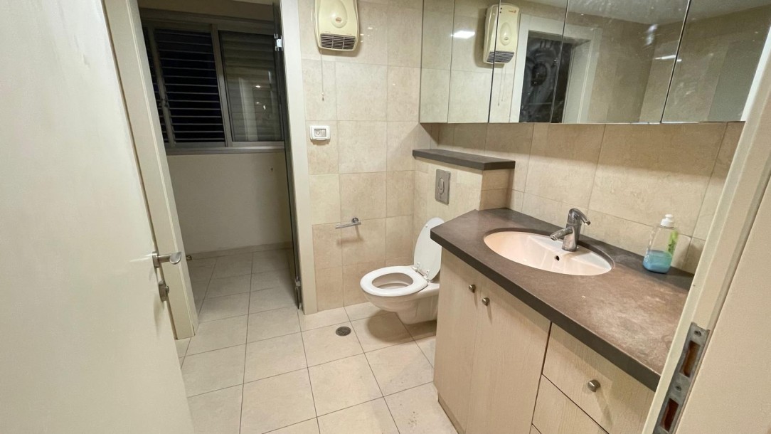 דירת 4 חדרים 120 מ"ר בשטרייכמן | 2 חניות ומחסן | תל אביב-9