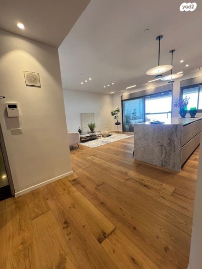 דירת 5 חדרים 150 מ"ר נוף הטיילת | נוף לים | נתניה