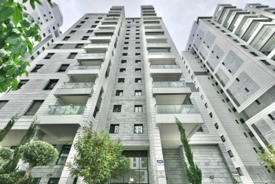 למכירה מתווך !!!  במגדל יוקרתי ברמת גן!-2