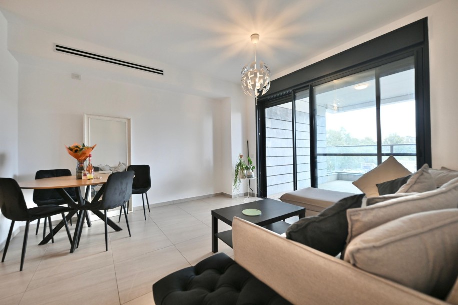 למכירה מתווך !!!  במגדל יוקרתי ברמת גן!-7