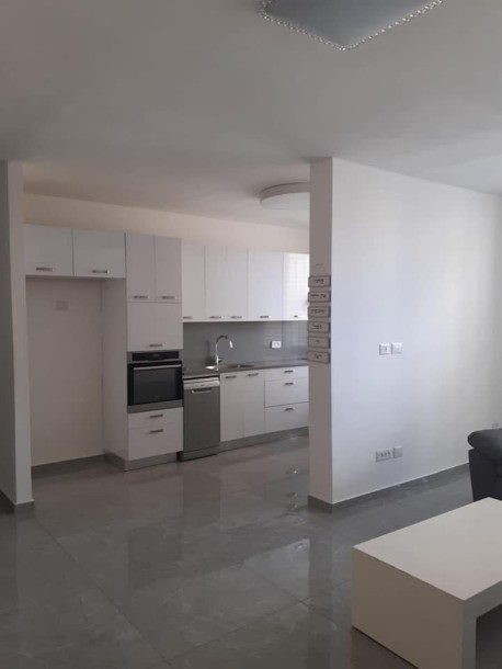 דירת 4 חדרים ביהודה הלוי | משופצת | נתניה-1