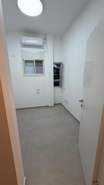 להשכרה דירה 4 חד בסירקין תל אביב-יפו