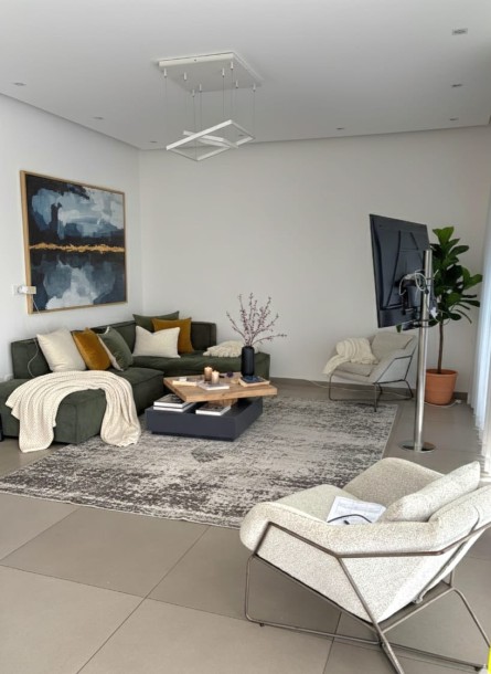 למכירה מתוך !! בן יהודה / ארלוזורוב-1