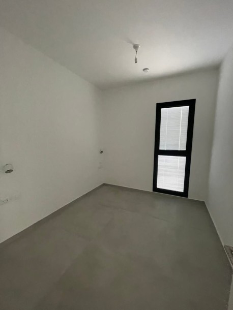 להשכרה מתווך !! רחוב: בכובשים אלנבי-3