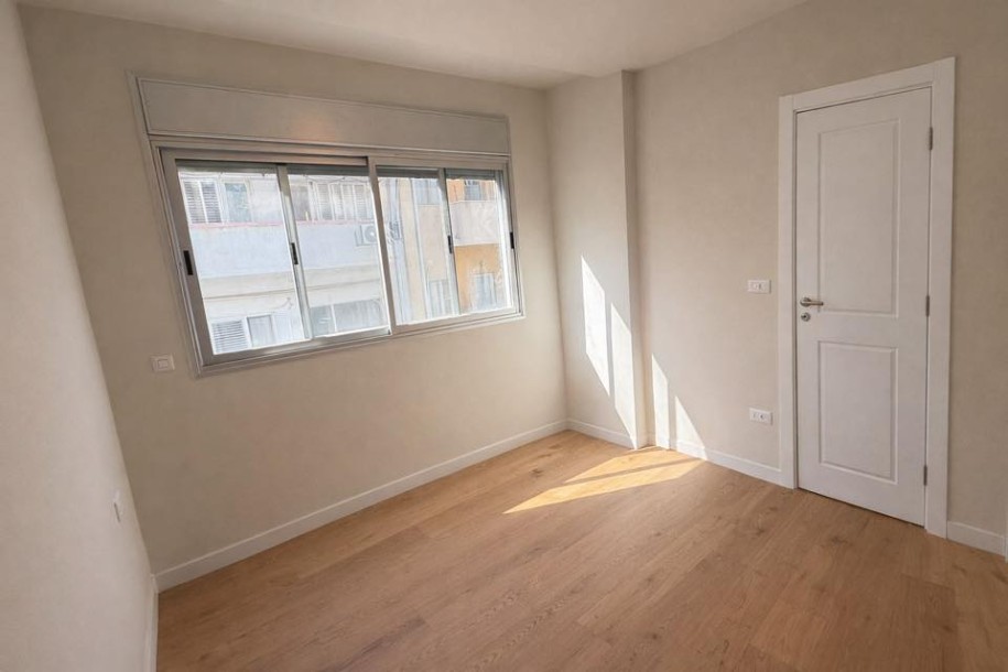 למכירה מתווך !! רחוב החלוצים.-8