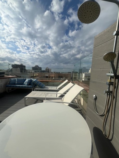 למכירה מתוך !! בן יהודה / ארלוזורוב-1