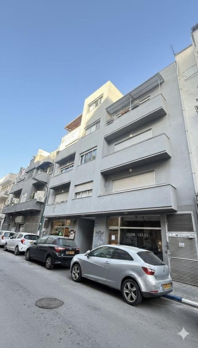 למכירה דירה 3 חד בהחלוצים תל אביב-יפו